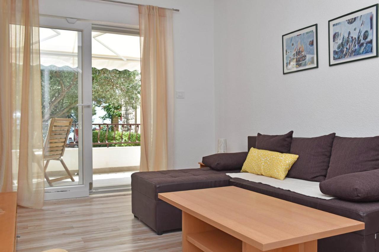 Apartments Despot Tucepi Bagian luar foto