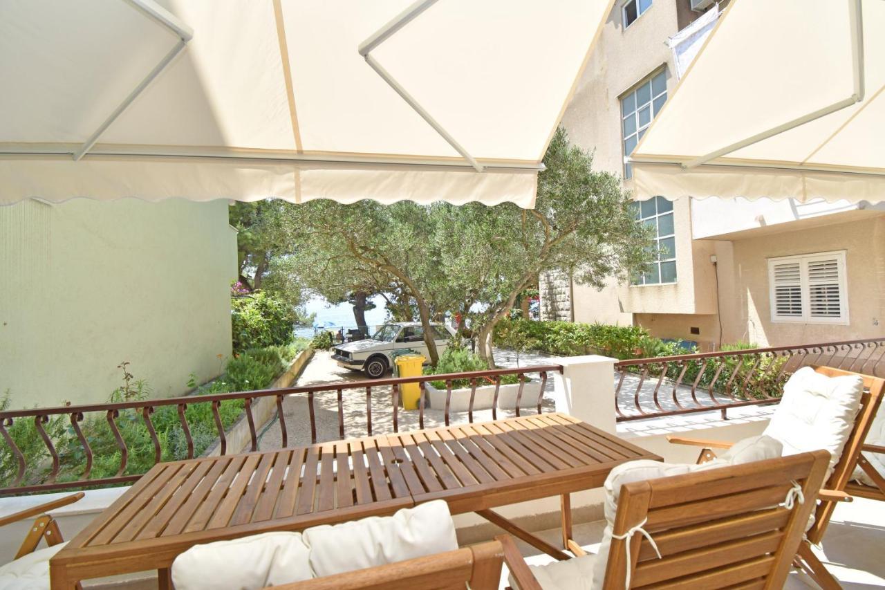 Apartments Despot Tucepi Bagian luar foto