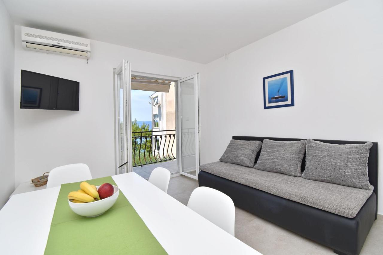 Apartments Despot Tucepi Bagian luar foto